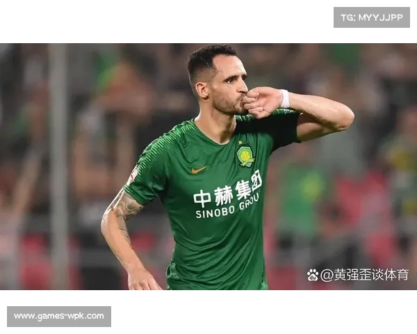 青岛海牛保级成功，萨里奇帽子戏法成转折